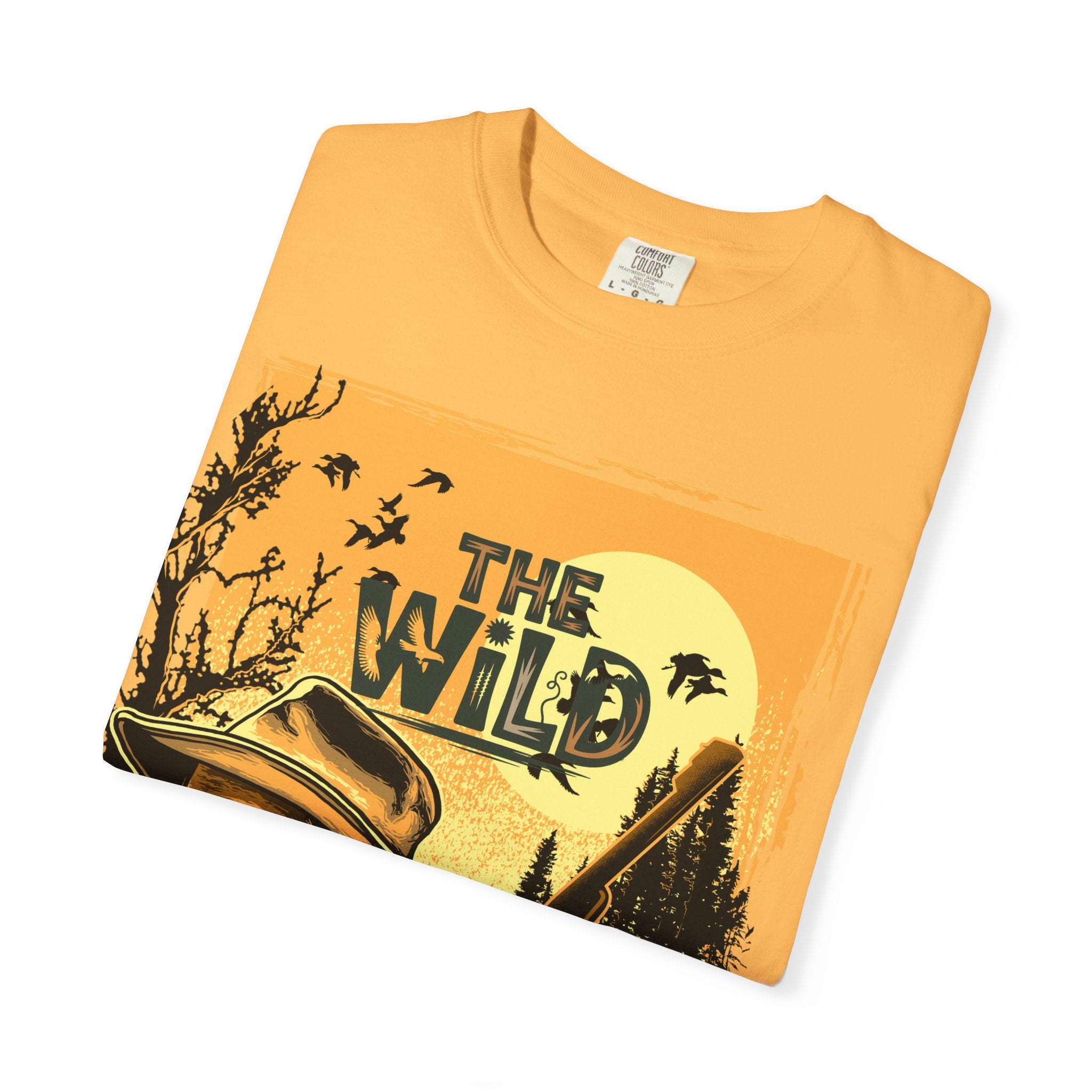The Wild Vintage Hunting T-Shirt — Outdoorsman Retro Graphic Tee